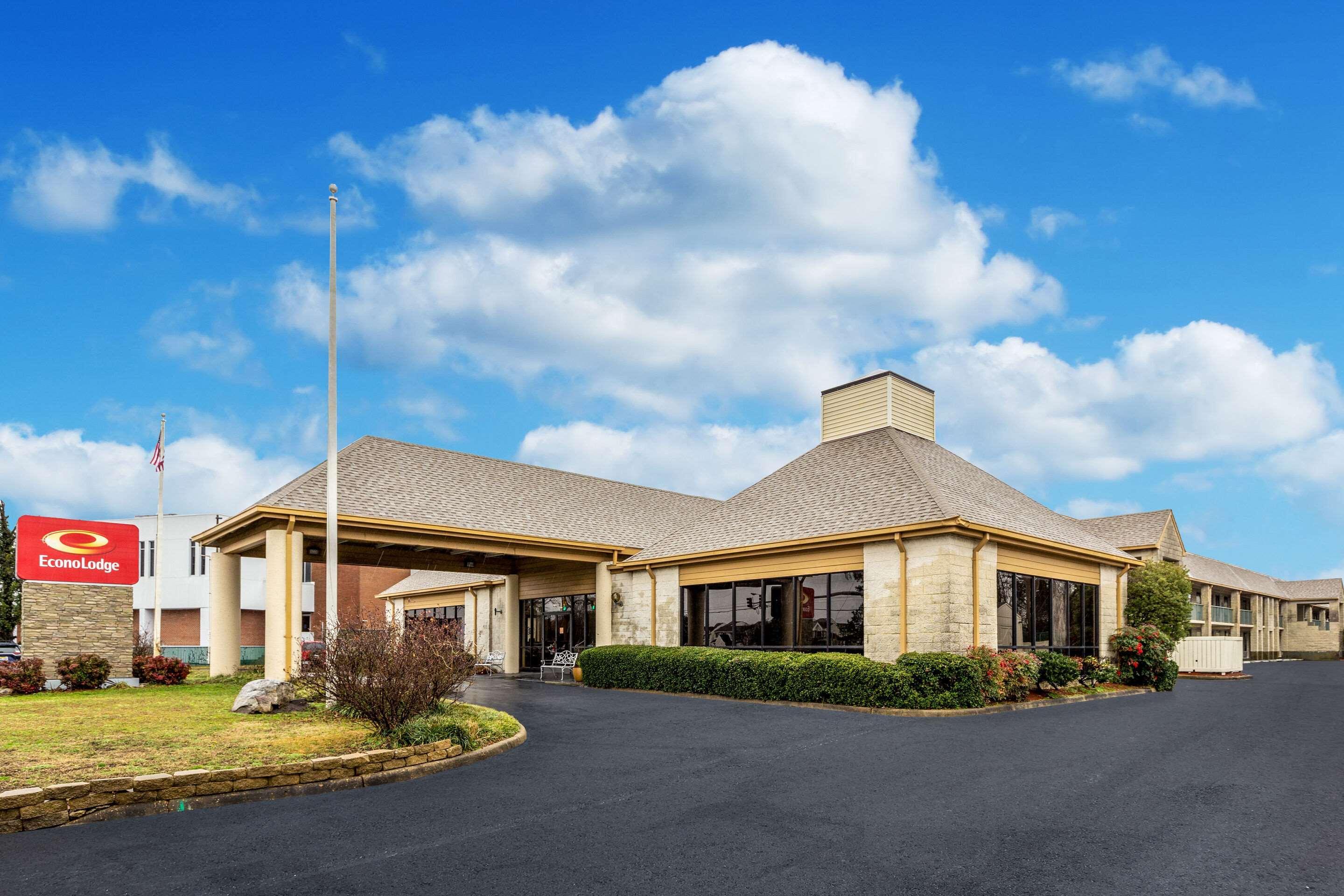 Econo Lodge Naval Station Norfolk Bagian luar foto