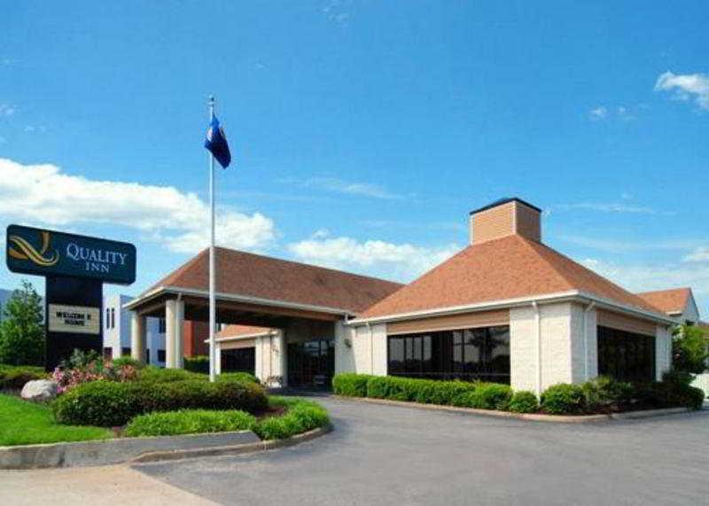 Econo Lodge Naval Station Norfolk Bagian luar foto