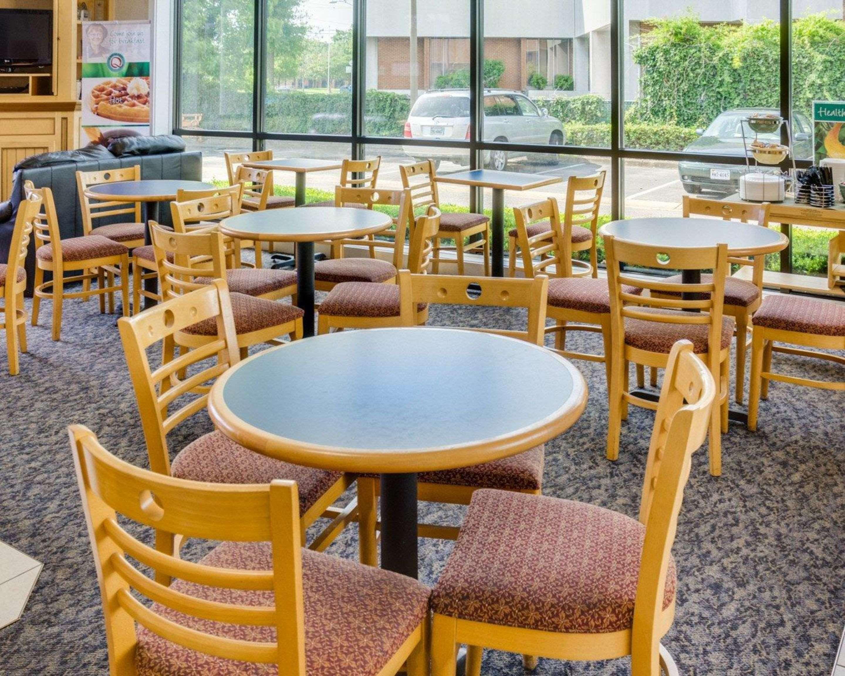 Econo Lodge Naval Station Norfolk Bagian luar foto