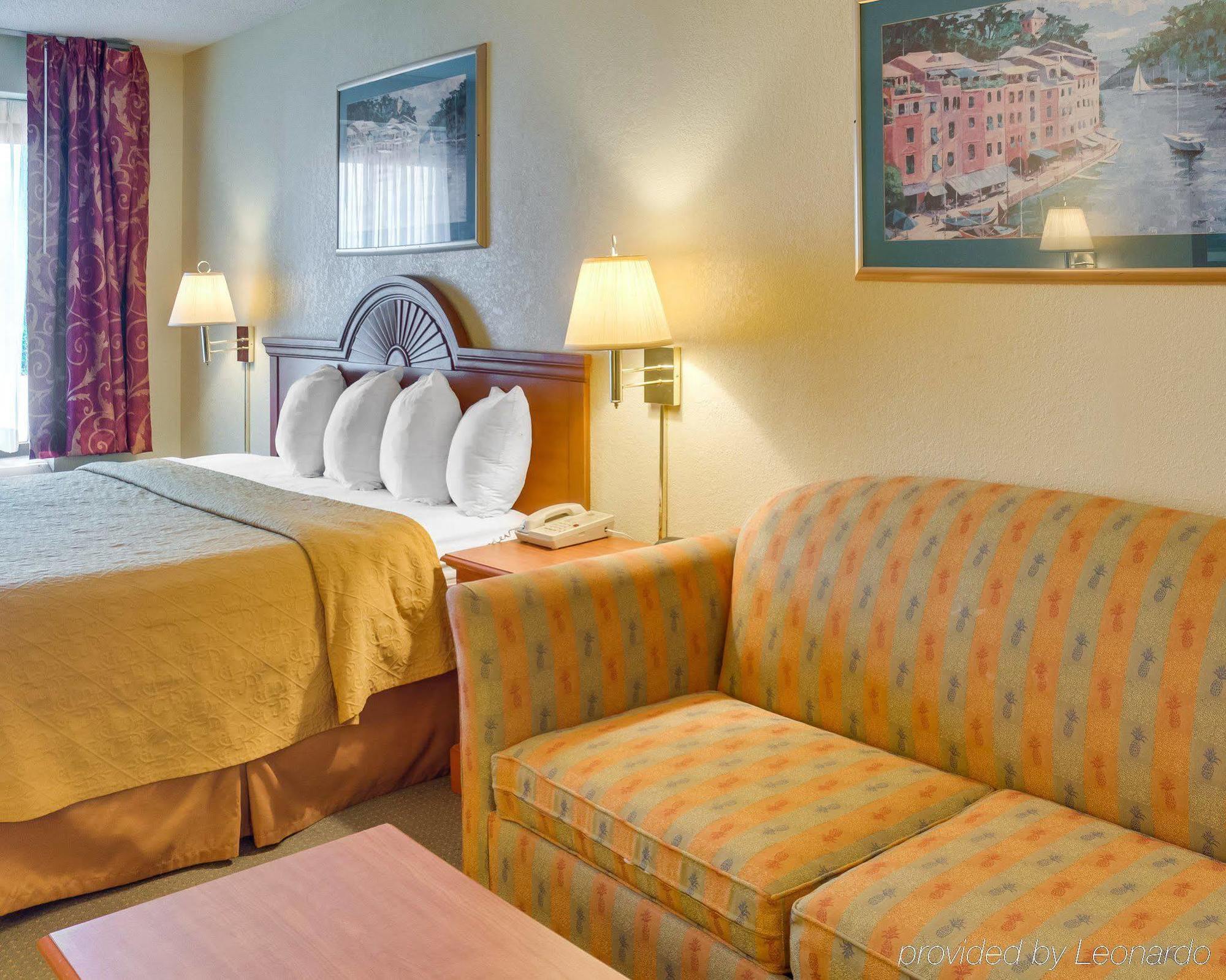 Econo Lodge Naval Station Norfolk Bagian luar foto